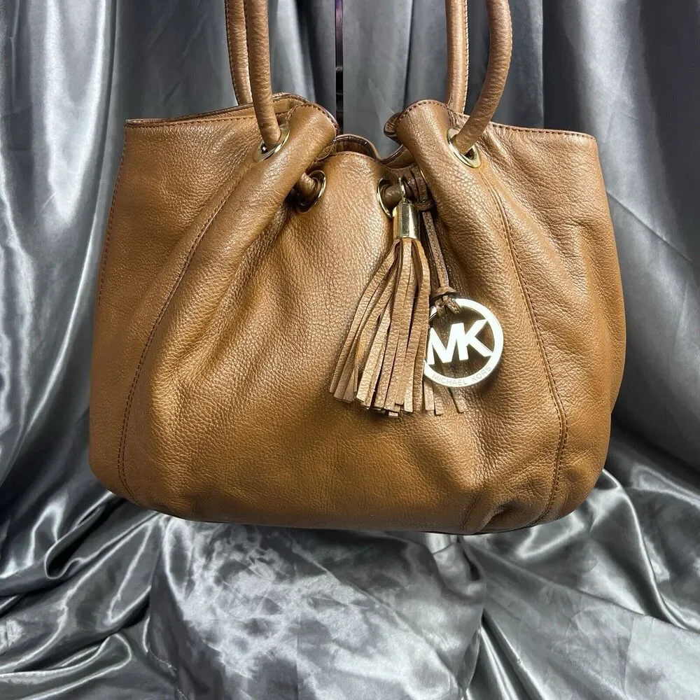 Michael Kors Astor Ring Handbag Camel Brown Tassel MK Purse Pebbled Leather Hobo